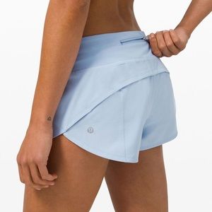 Lululemon Mid-Rise Speed Up Shorts 2.5